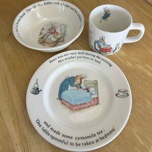Wedgwood Peter Rabbit Plate with Illustrations